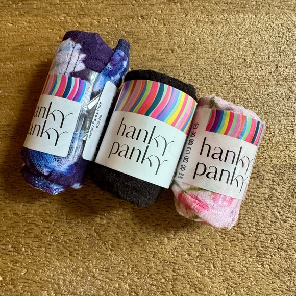 Hanky Panky Women’s Signature Lace Low Rise Thong Underwear Panties x 3 Pair NWT - Picture 5 of 5